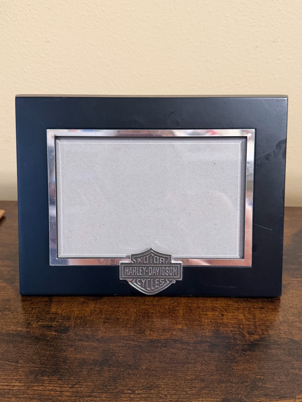 Harley-Davidson Black & Silver Logo Photo Frame. 6x4 Photo